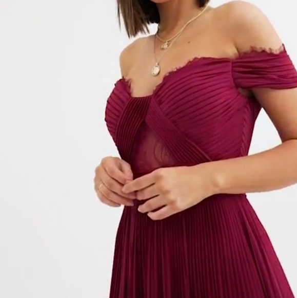 NWT ASOS DESIGN | Formal Gown - Picture 6 of 14